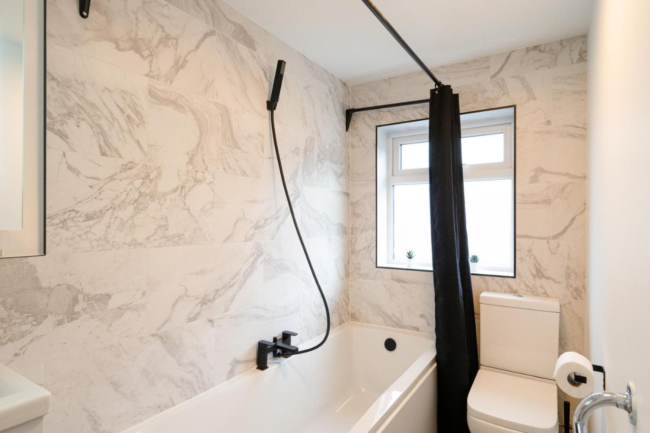 Stunning 2-Bedroom Home In City Centre With Wi-Fi! Royal Tunbridge Wells Exteriör bild