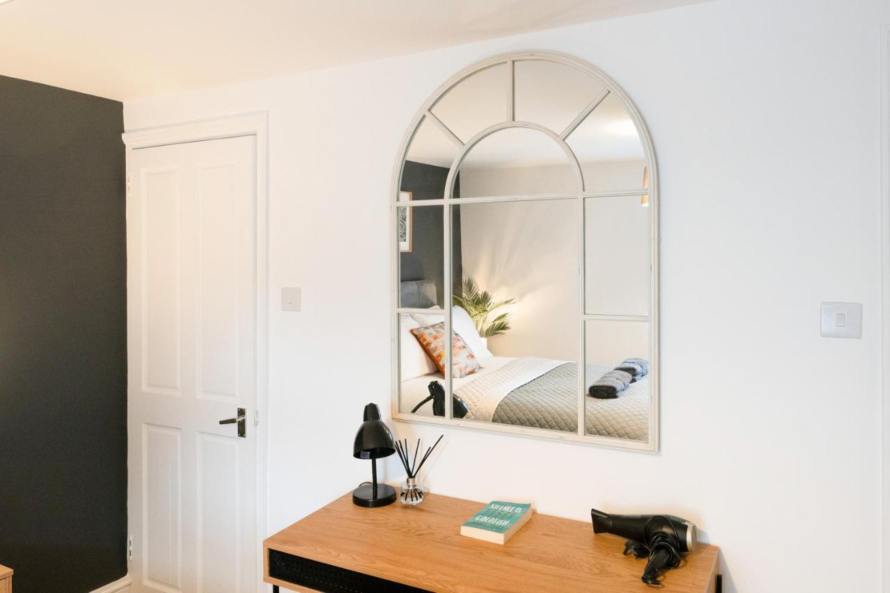 Stunning 2-Bedroom Home In City Centre With Wi-Fi! Royal Tunbridge Wells Exteriör bild