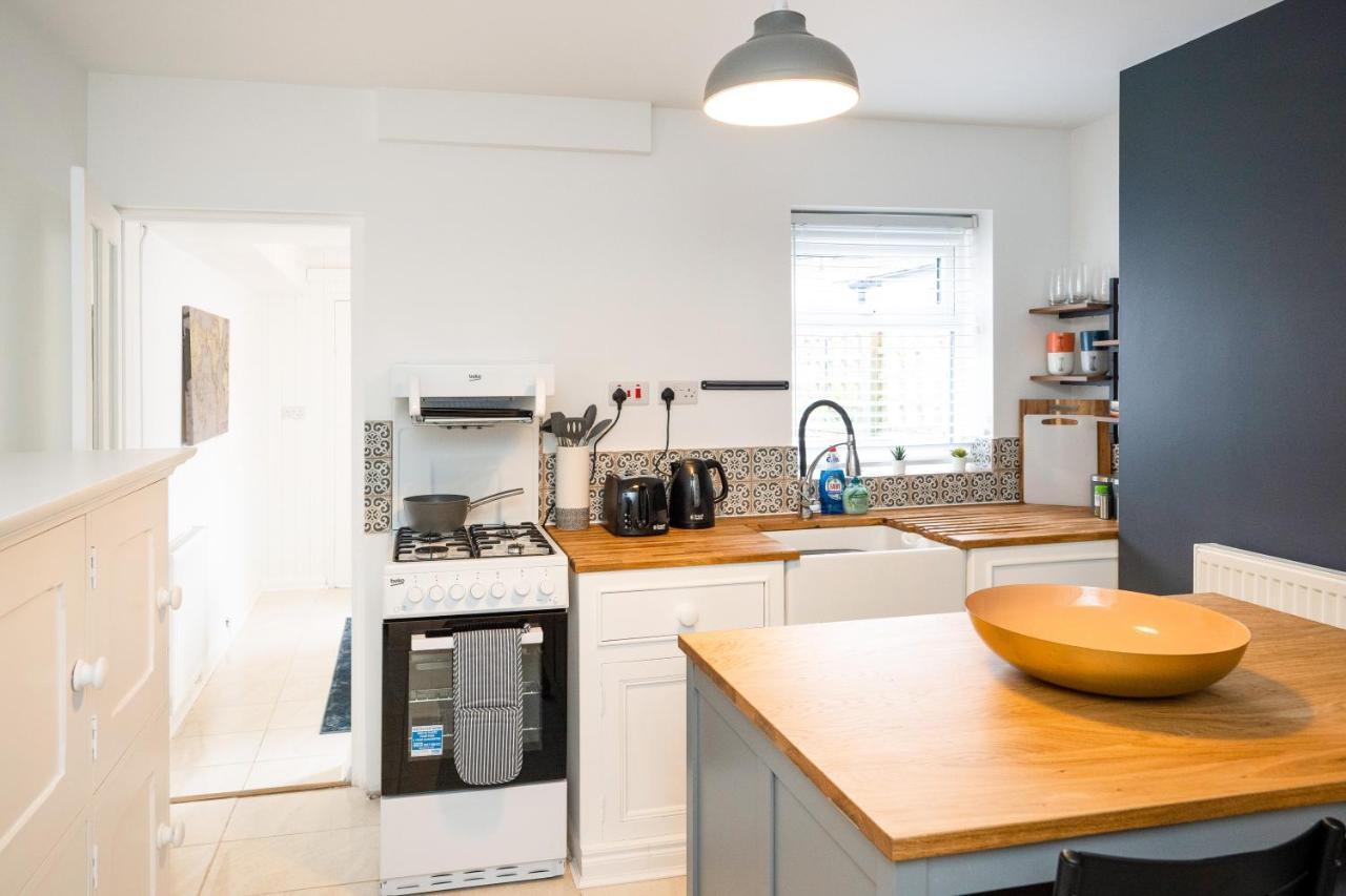 Stunning 2-Bedroom Home In City Centre With Wi-Fi! Royal Tunbridge Wells Exteriör bild